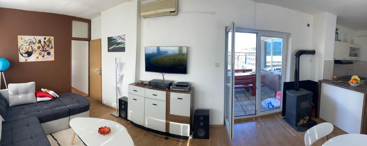 Penthouse Stan 80M2, Terasa 36M2, Garaza... Centar Banja Luke - Gradski Park บันยาลูกา ภายนอก รูปภาพ
